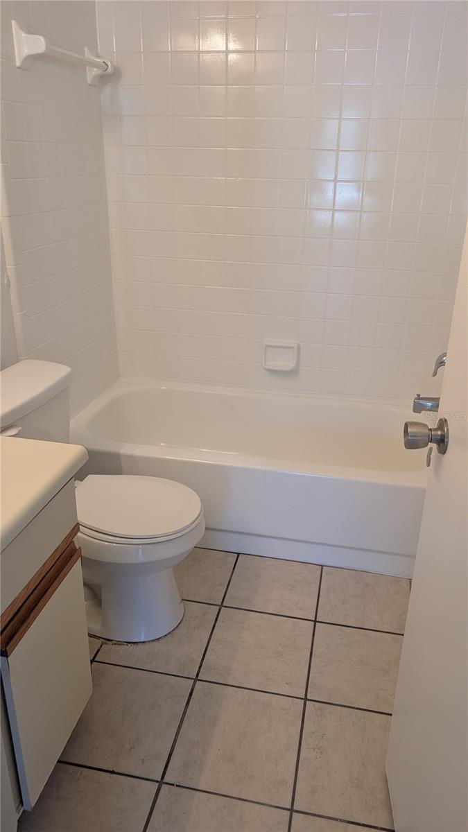 Image 13 of 39 For 3160 Semoran Boulevard 905