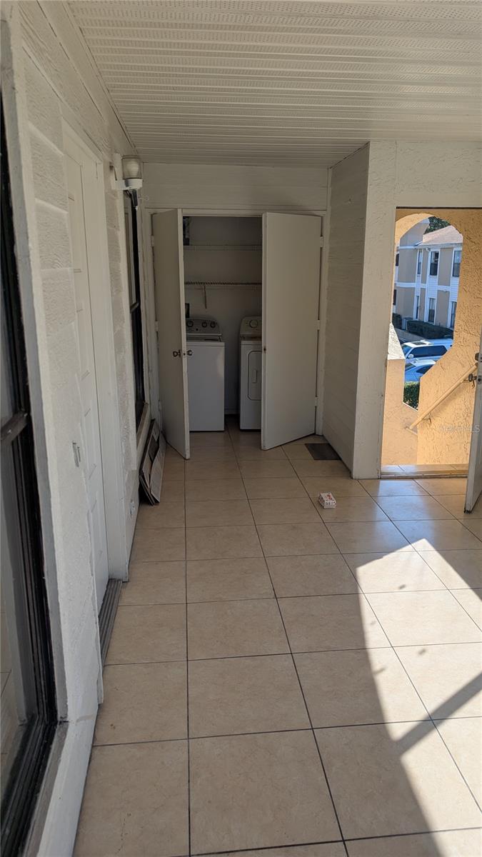 Image 4 of 39 For 3160 Semoran Boulevard 905