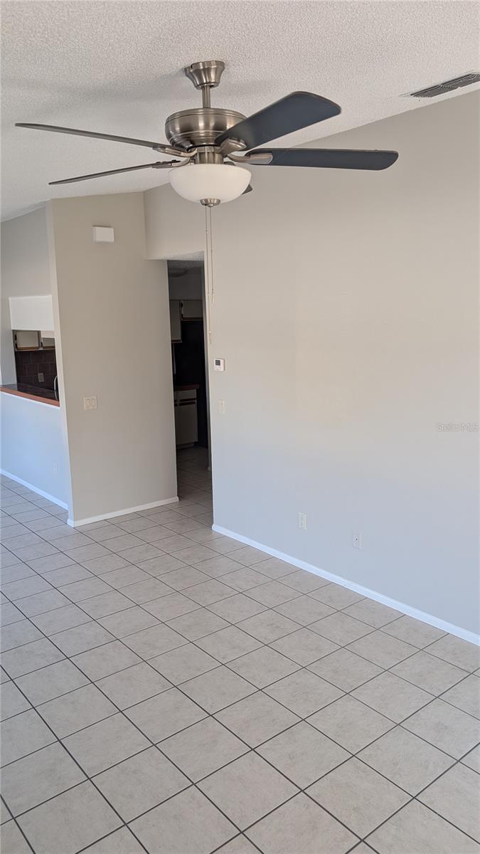 Image 8 of 39 For 3160 Semoran Boulevard 905