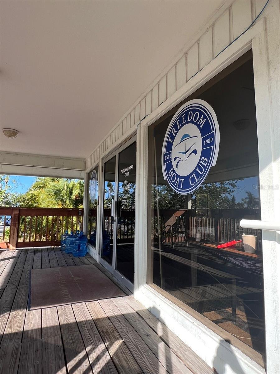 Image 16 of 28 For 611 Destiny Drive 115