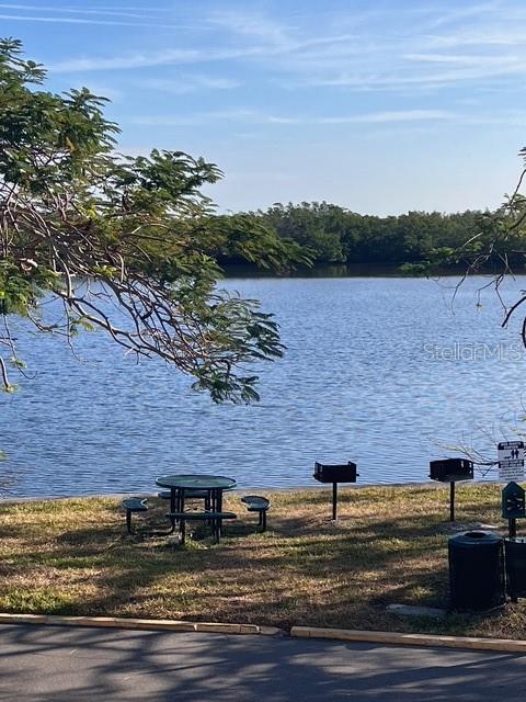 Image 21 of 28 For 611 Destiny Drive 115