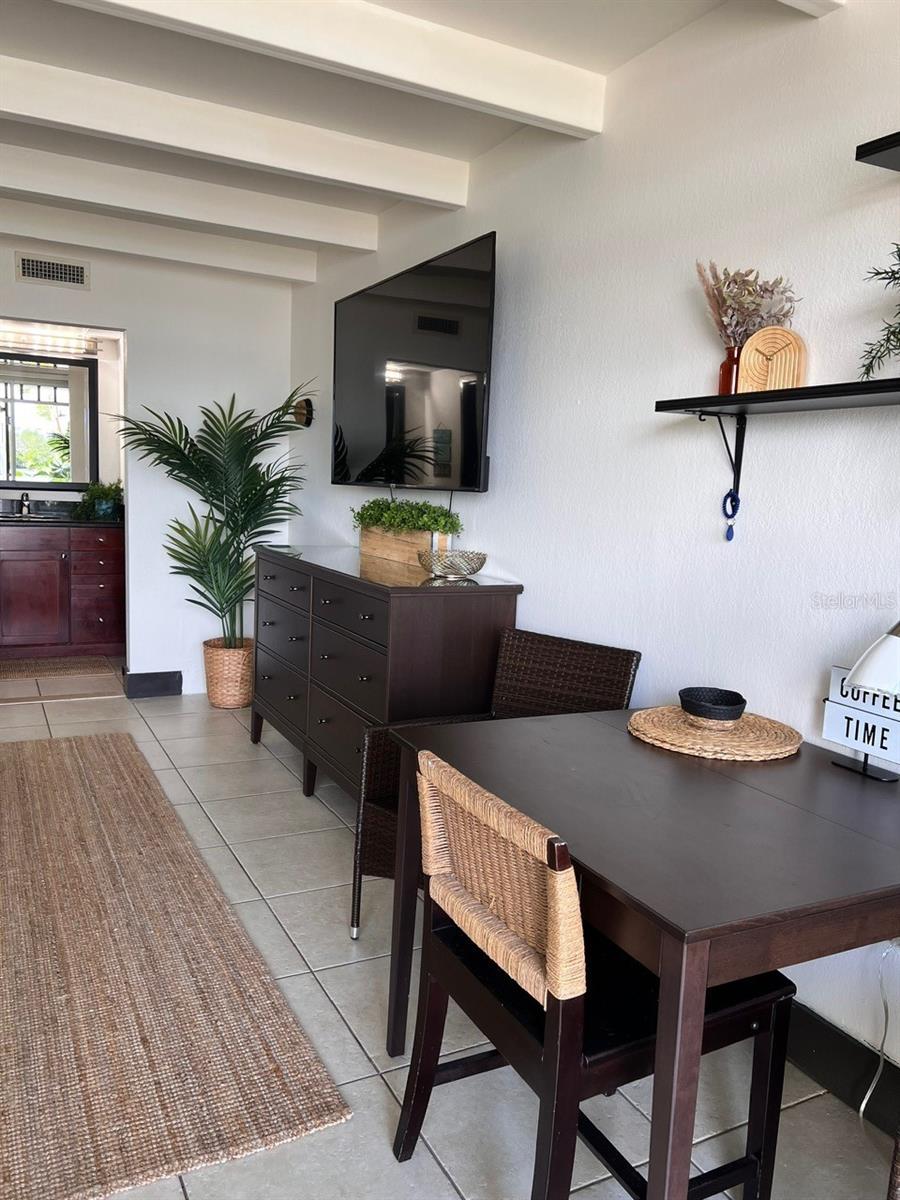 Image 5 of 28 For 611 Destiny Drive 115