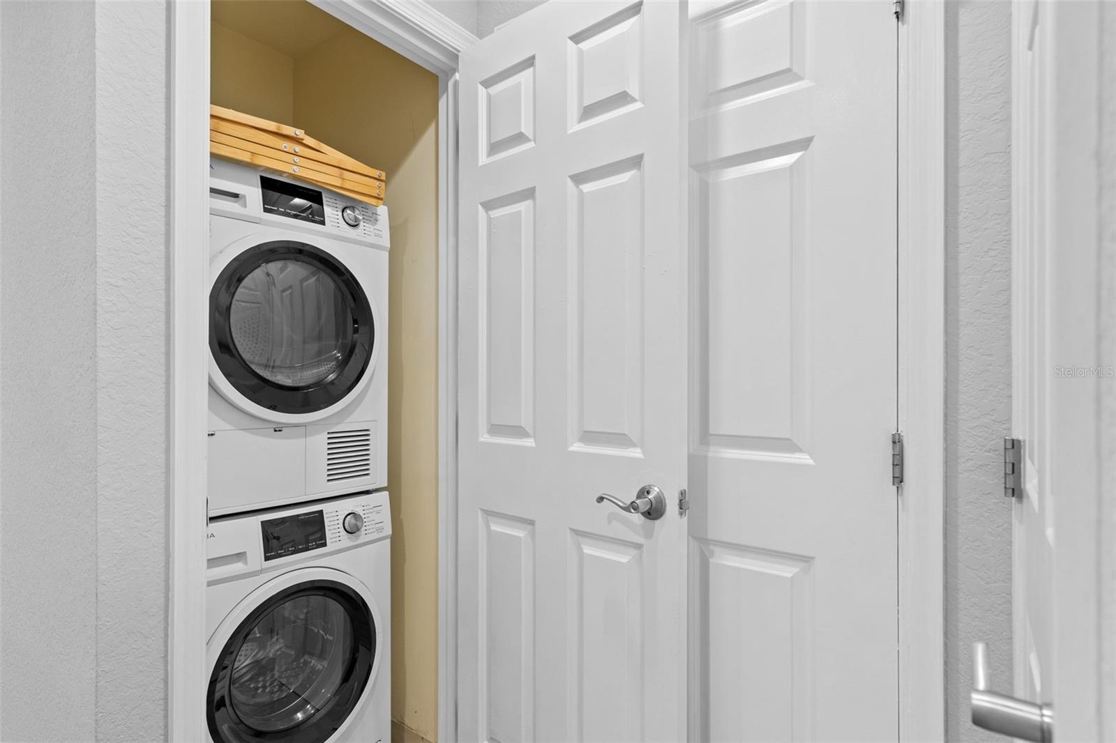 Image 15 of 38 For 7658 Whisper Way 202