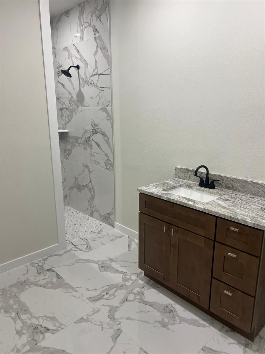 Image 8 of 18 For 1207 Crawford Avenue