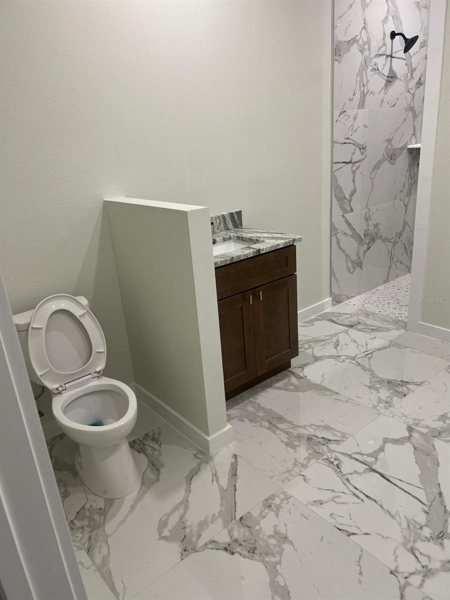 Image 9 of 18 For 1207 Crawford Avenue