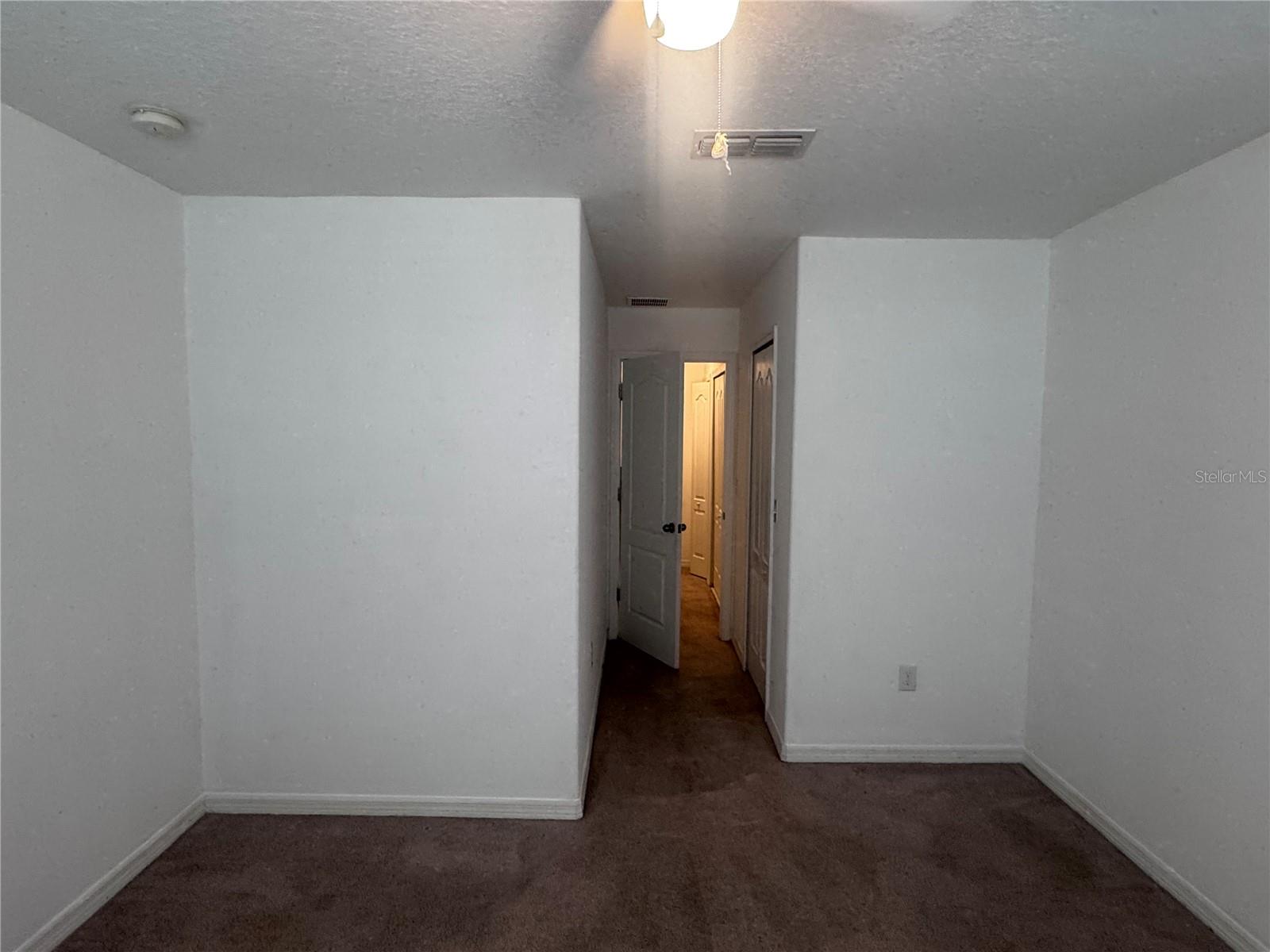 Image 17 of 42 For 2853 Adelaide Court