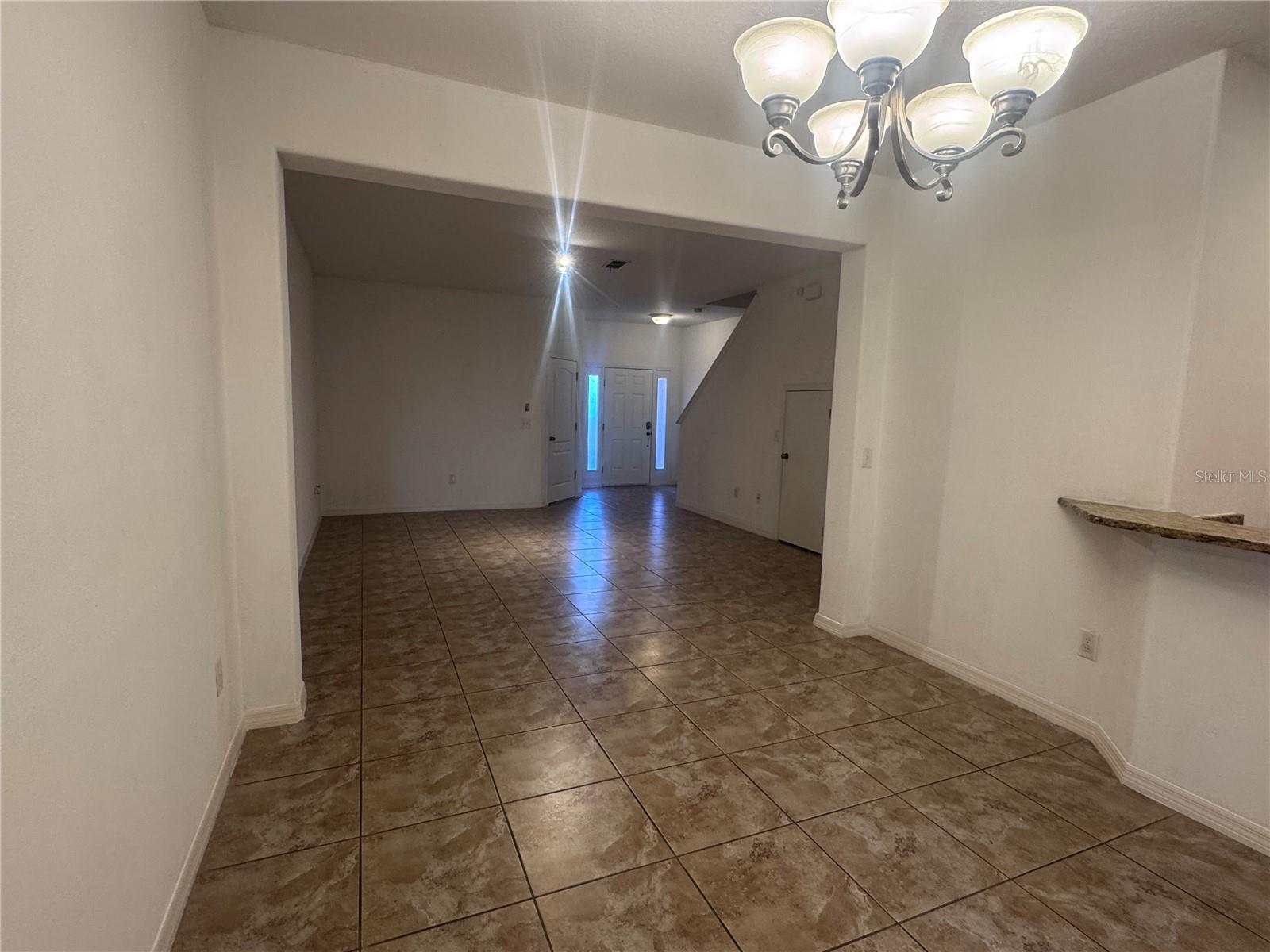 Image 5 of 42 For 2853 Adelaide Court