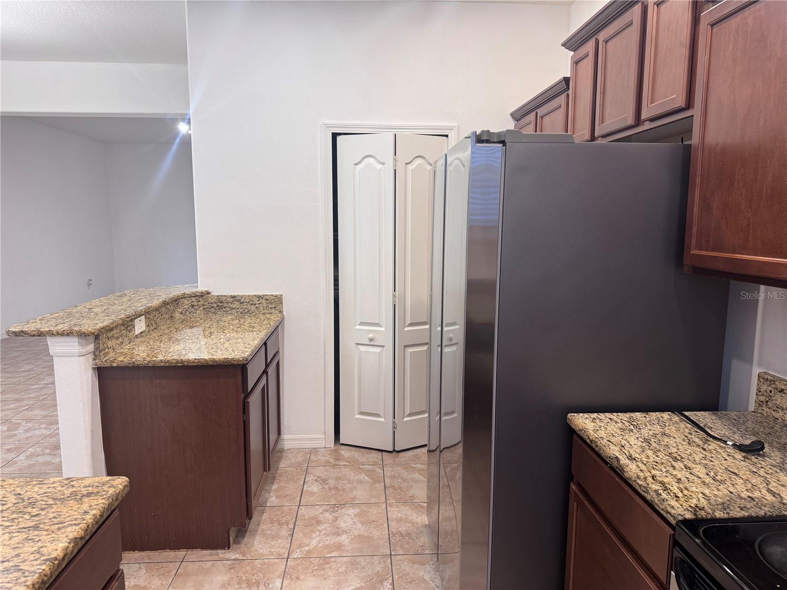 Image 8 of 42 For 2853 Adelaide Court