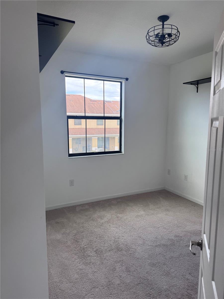 Image 16 of 35 For 1898 Portofino Meadows Boulevard