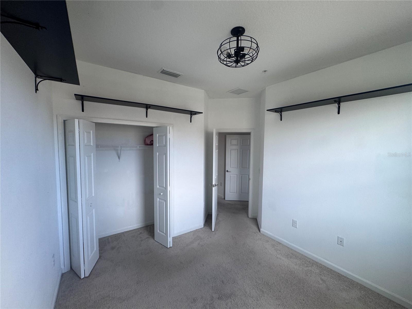 Image 17 of 35 For 1898 Portofino Meadows Boulevard