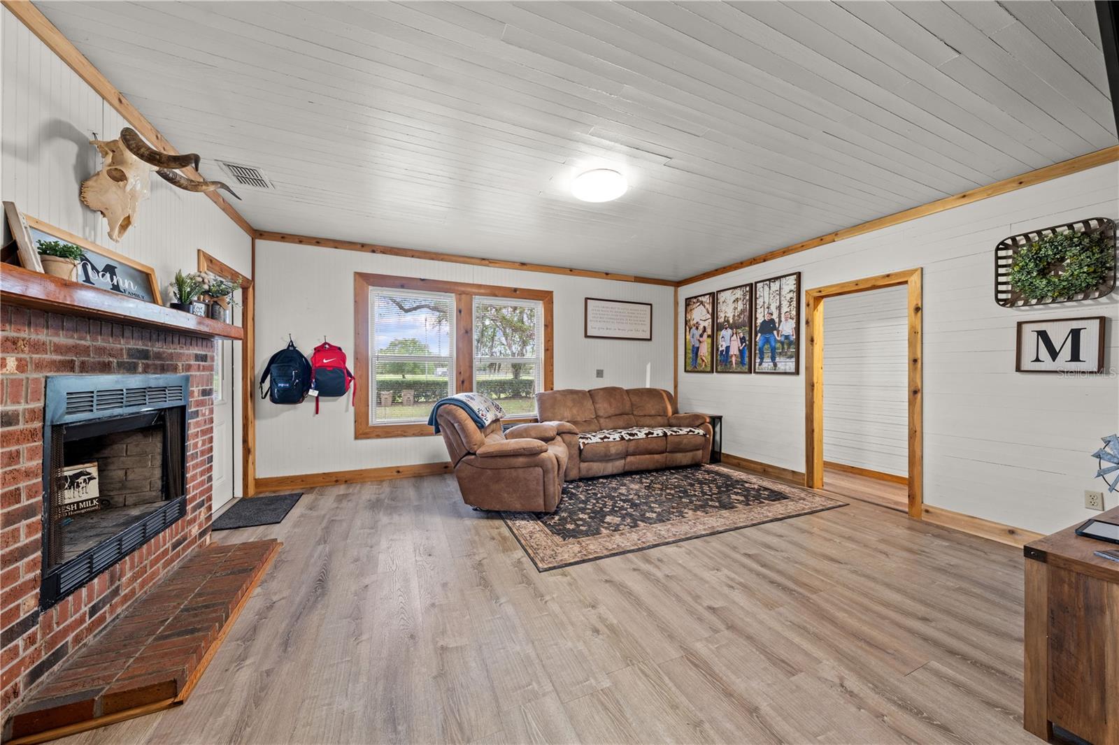 Image 24 of 56 For 1575 Kenansville Road