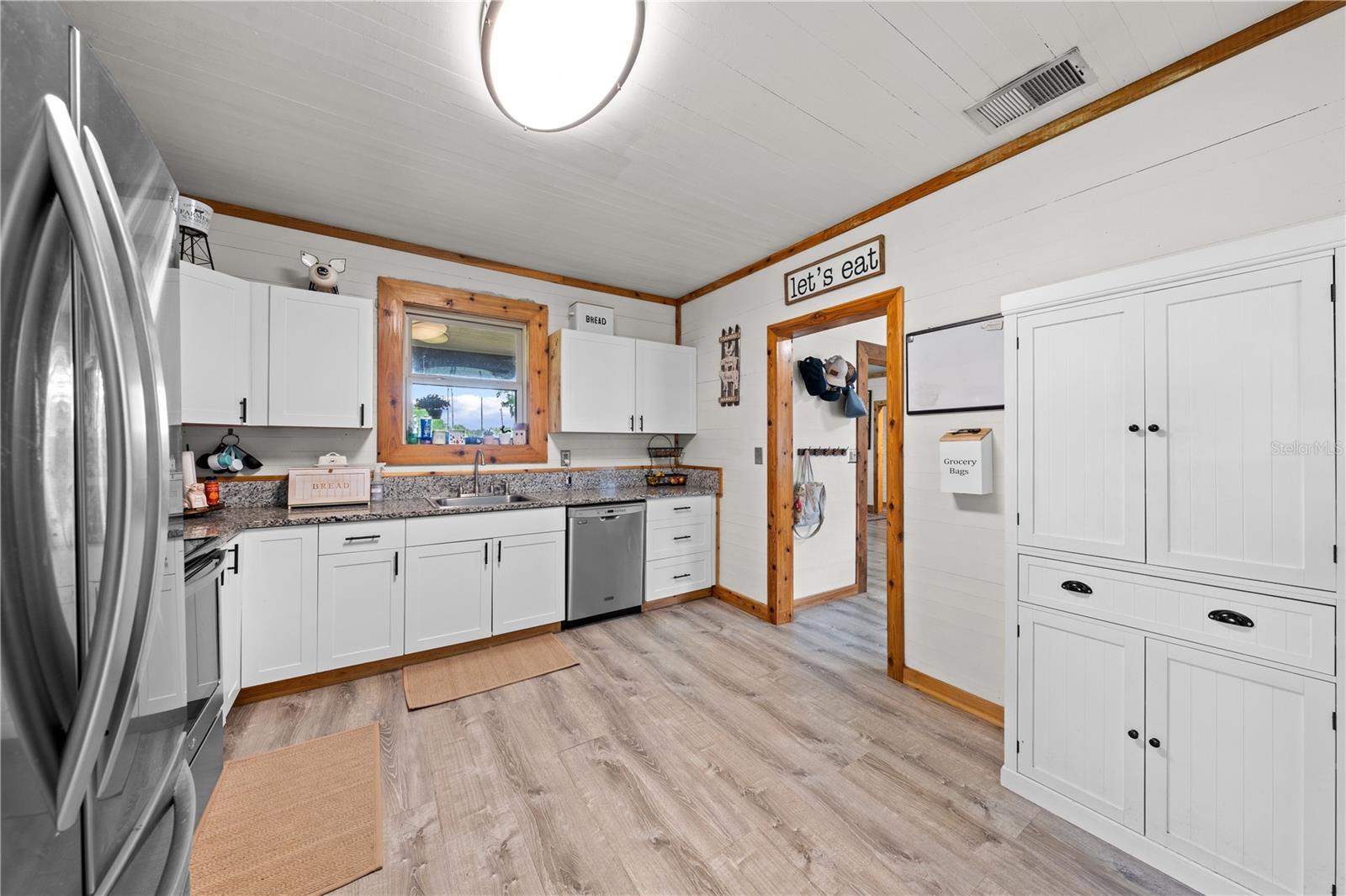 Image 33 of 56 For 1575 Kenansville Road