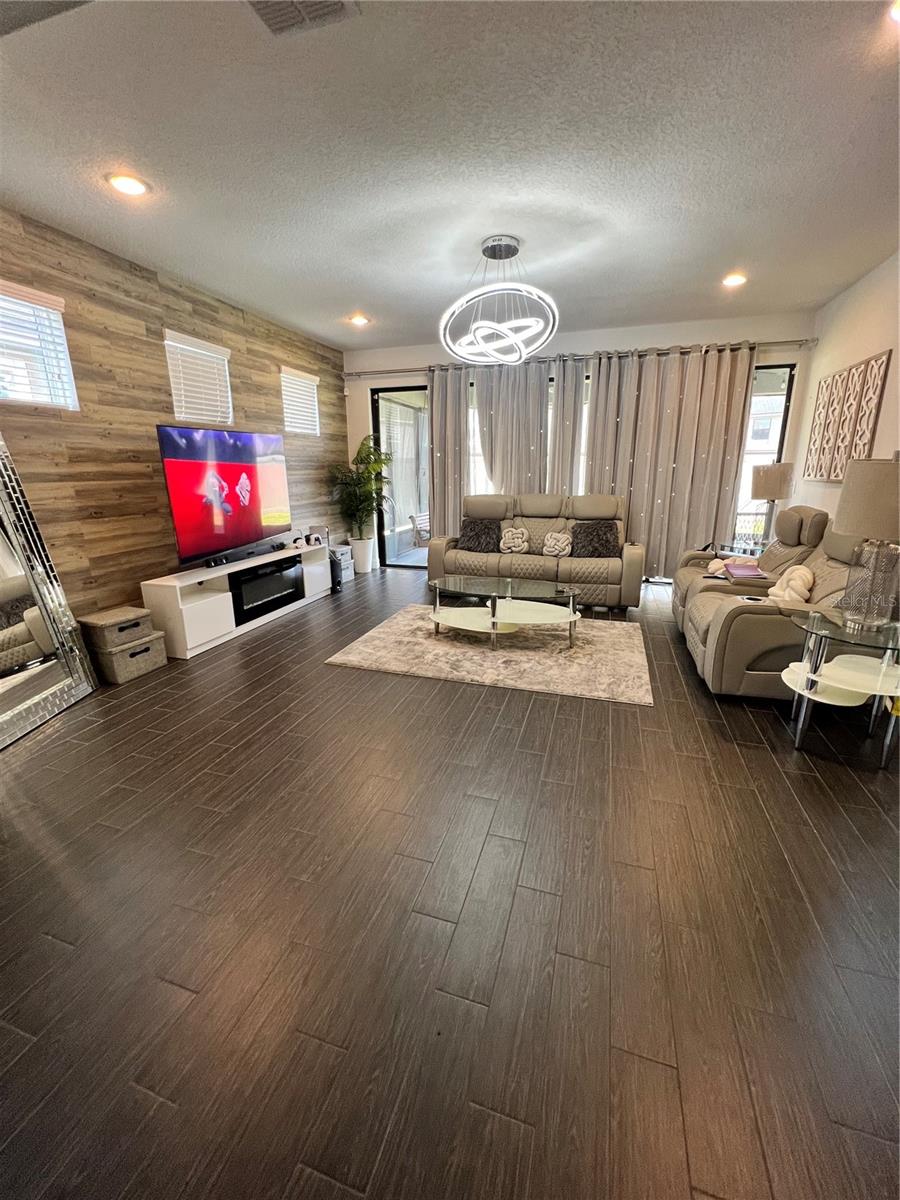 Image 10 of 65 For 2820 Chantilly Avenue