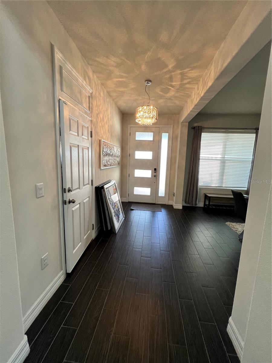 Image 14 of 65 For 2820 Chantilly Avenue