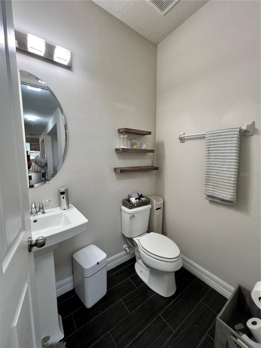 Image 16 of 65 For 2820 Chantilly Avenue