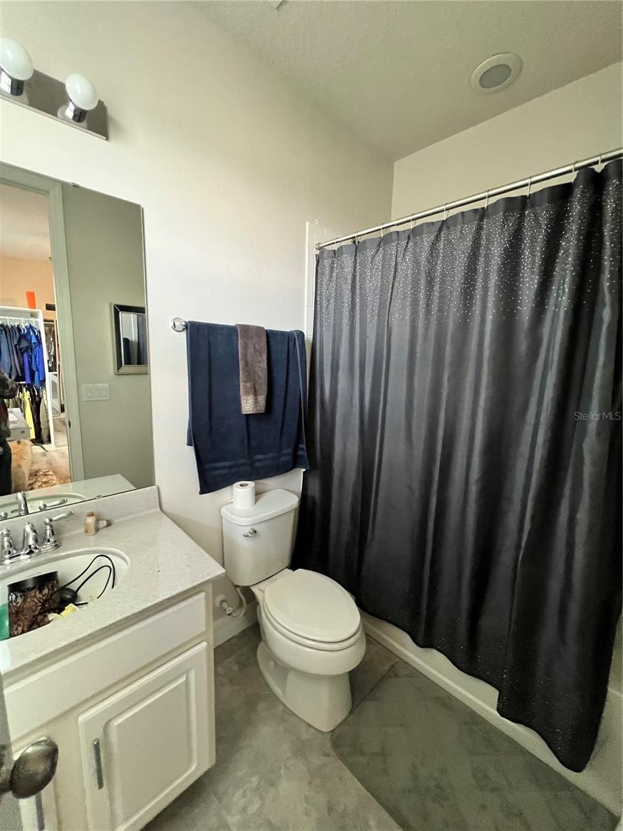 Image 38 of 65 For 2820 Chantilly Avenue