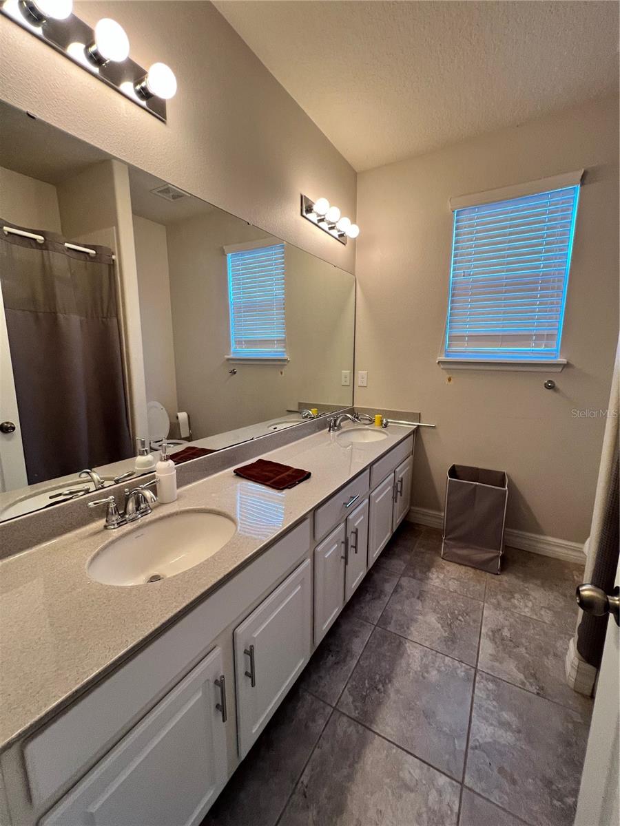 Image 39 of 65 For 2820 Chantilly Avenue