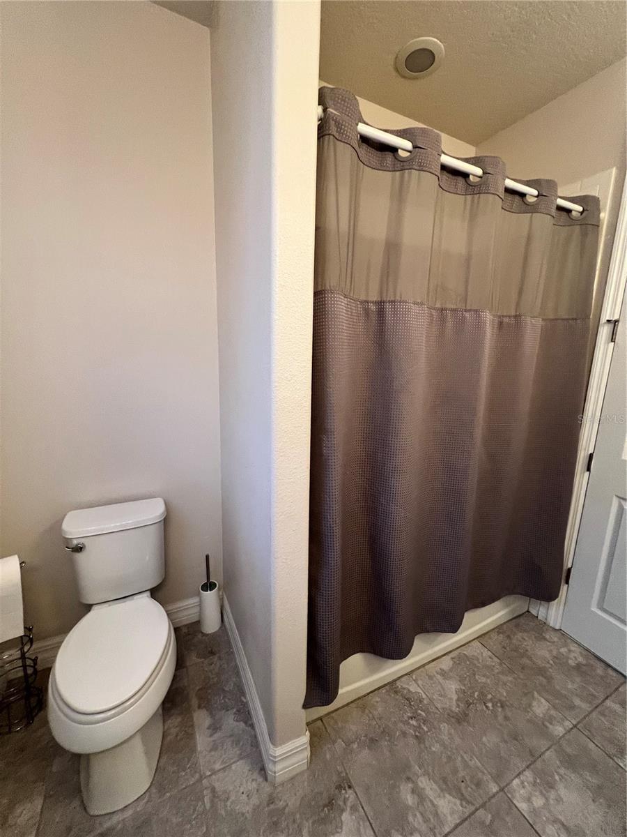 Image 40 of 65 For 2820 Chantilly Avenue