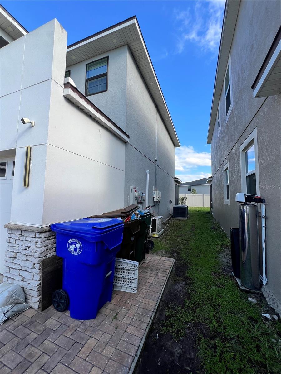 Image 56 of 65 For 2820 Chantilly Avenue