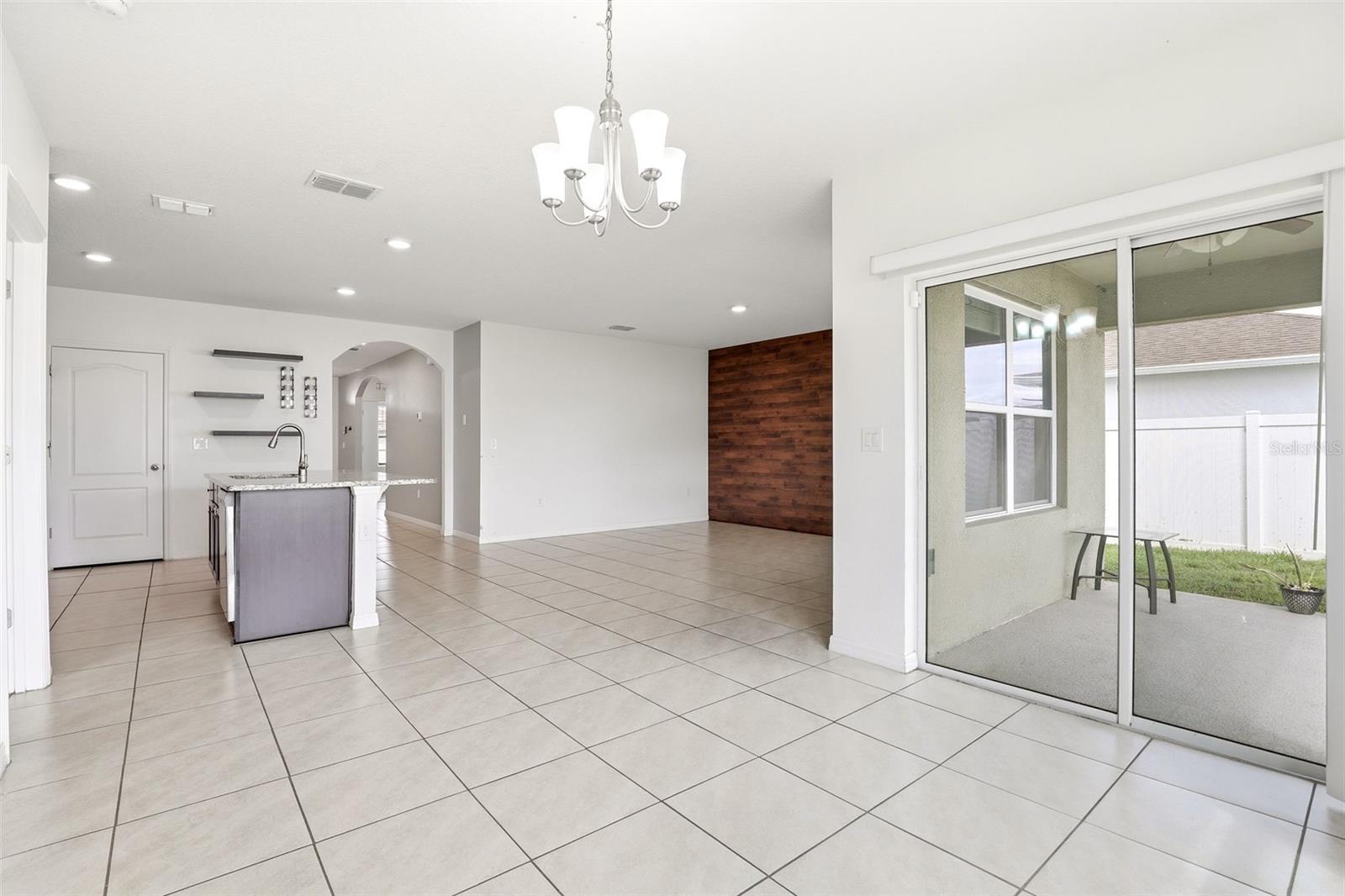 Image 18 of 28 For 5636 Westerly Breeze Place