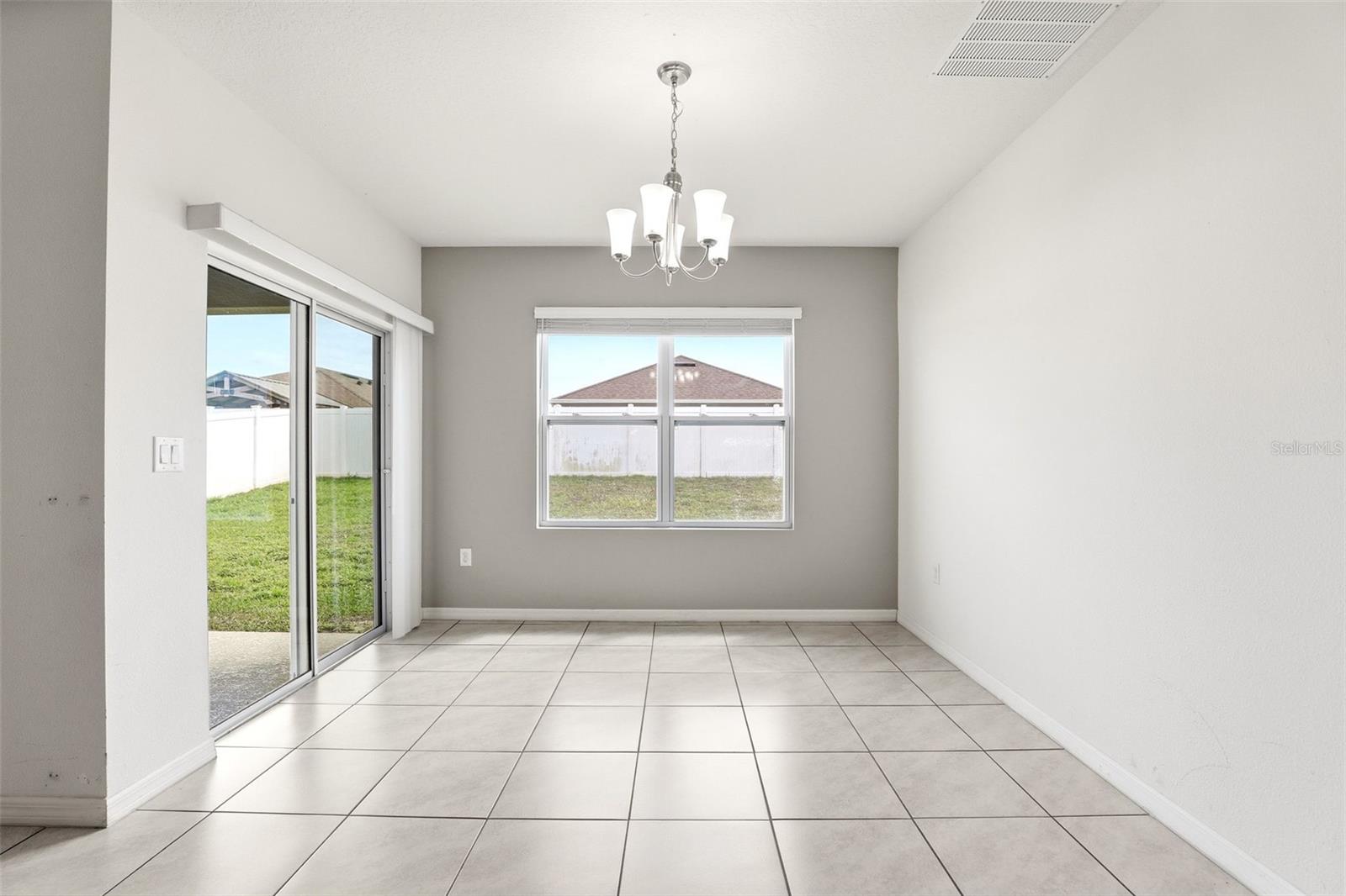 Image 19 of 28 For 5636 Westerly Breeze Place