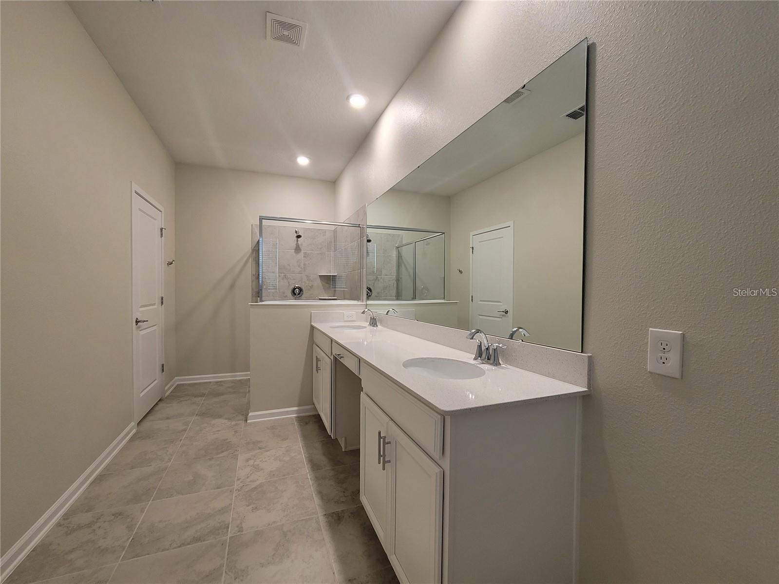 Image 14 of 28 For 5579 Bakewell Place