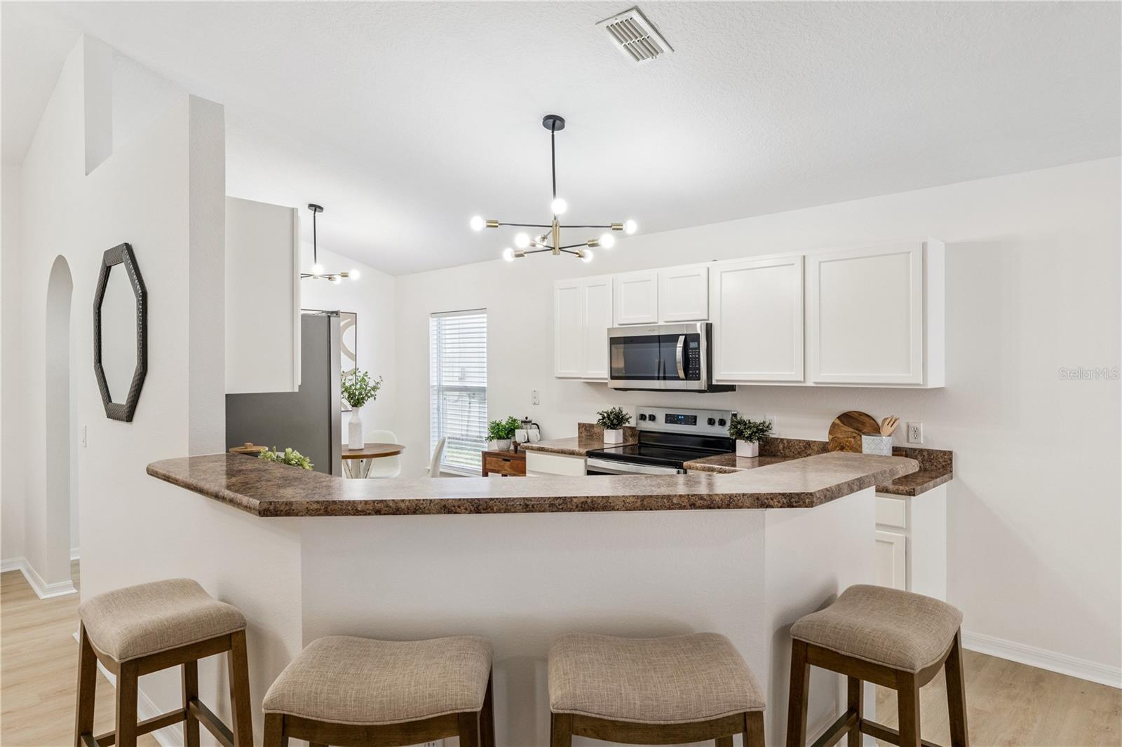 Image 24 of 38 For 16921 Corner Bay Court