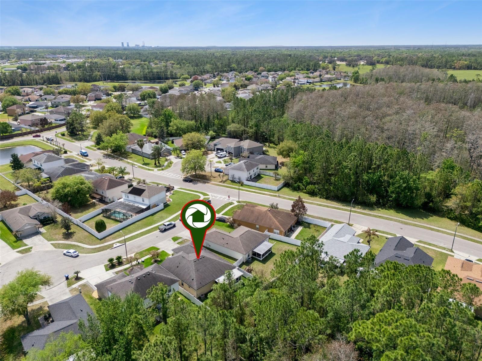 Image 33 of 38 For 16921 Corner Bay Court