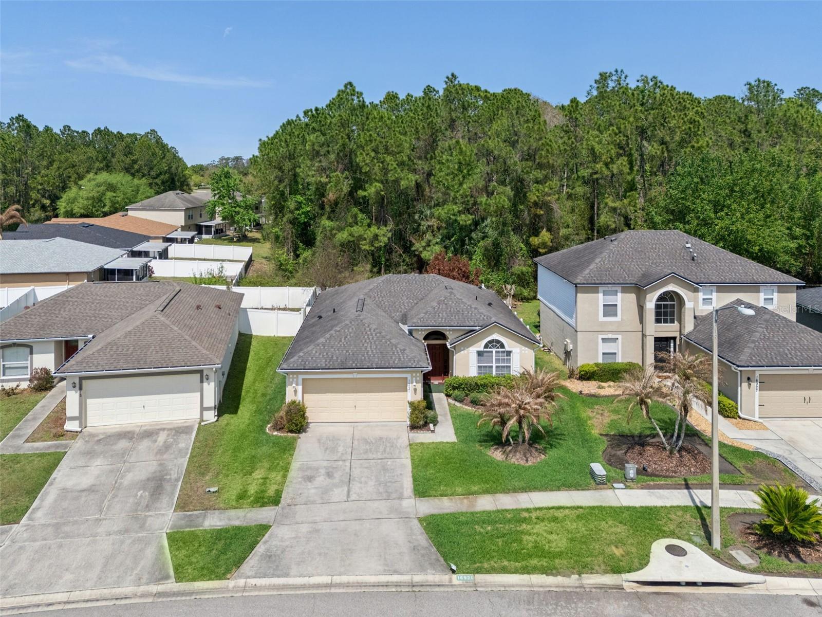 Image 35 of 38 For 16921 Corner Bay Court