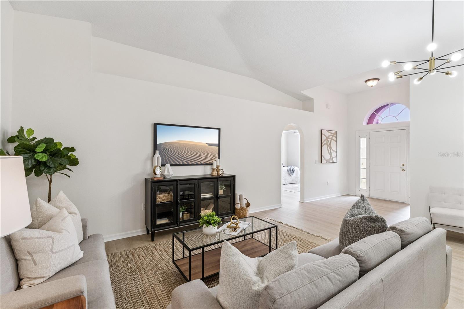 Image 4 of 38 For 16921 Corner Bay Court