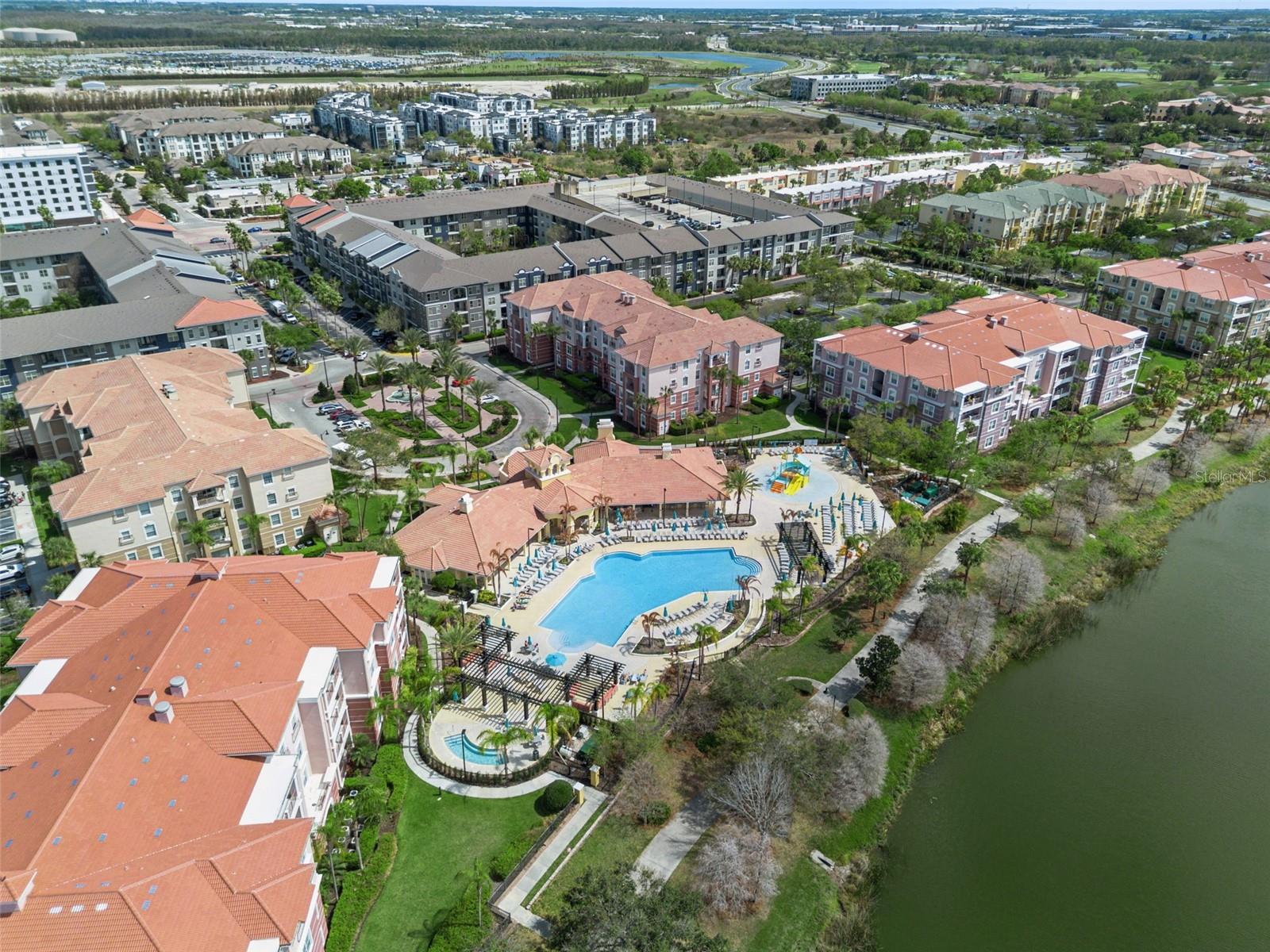 Image 32 of 61 For 4862 Cayview Avenue 403