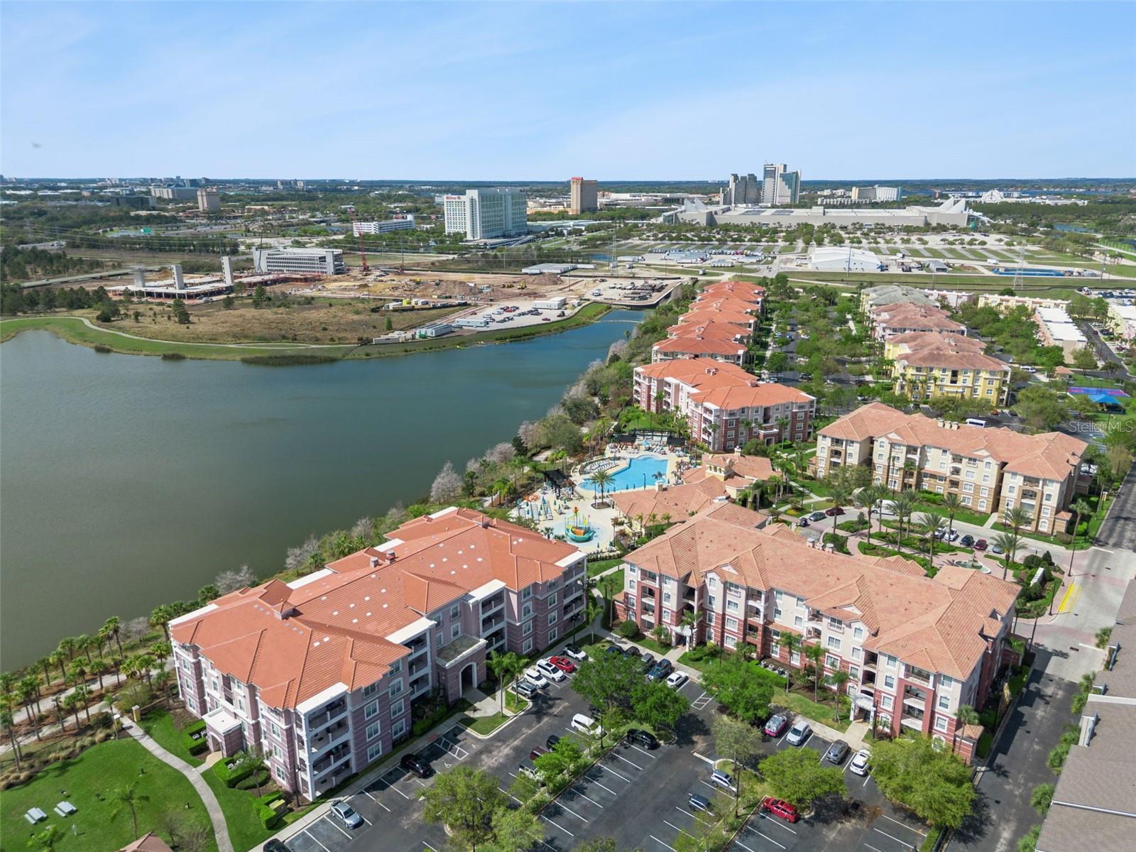 Image 38 of 61 For 4862 Cayview Avenue 403