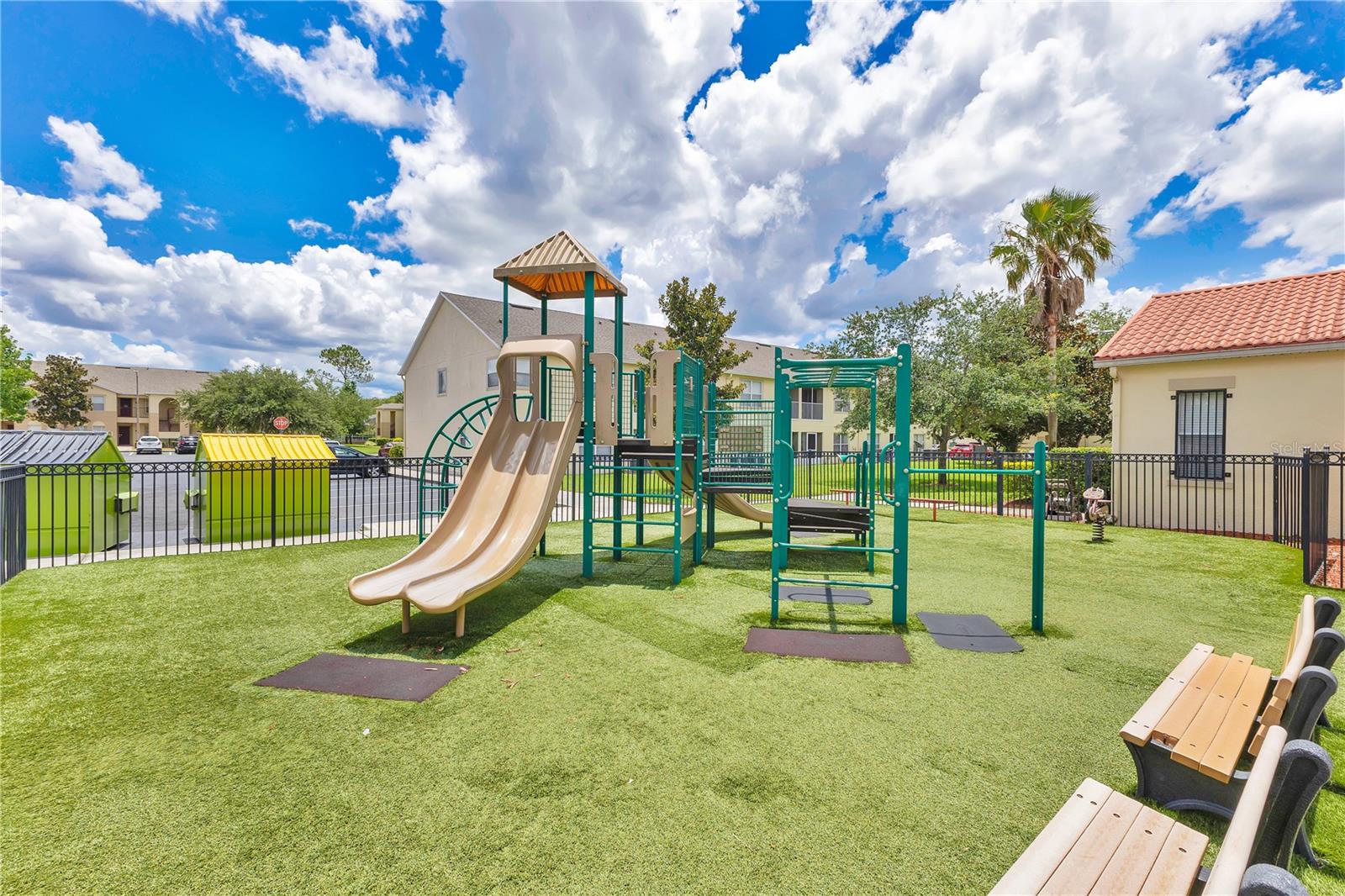 Image 23 of 34 For 2855 Club Cortile Circle