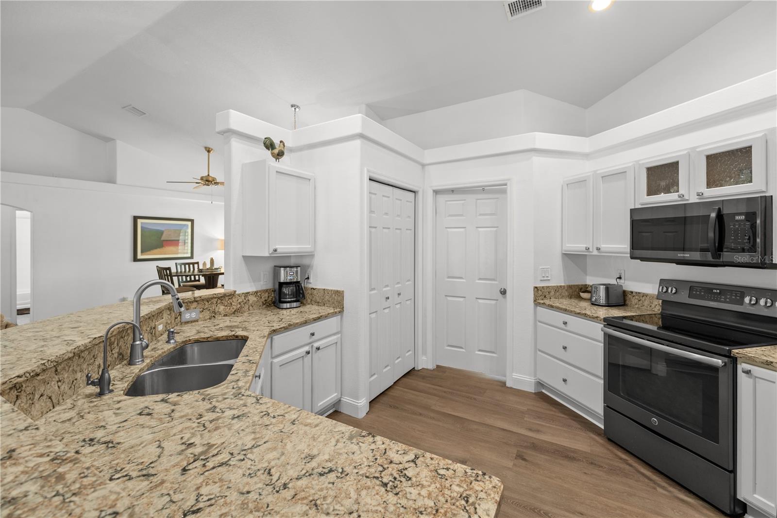 Image 12 of 31 For 3347 Gator Bay Creek Boulevard