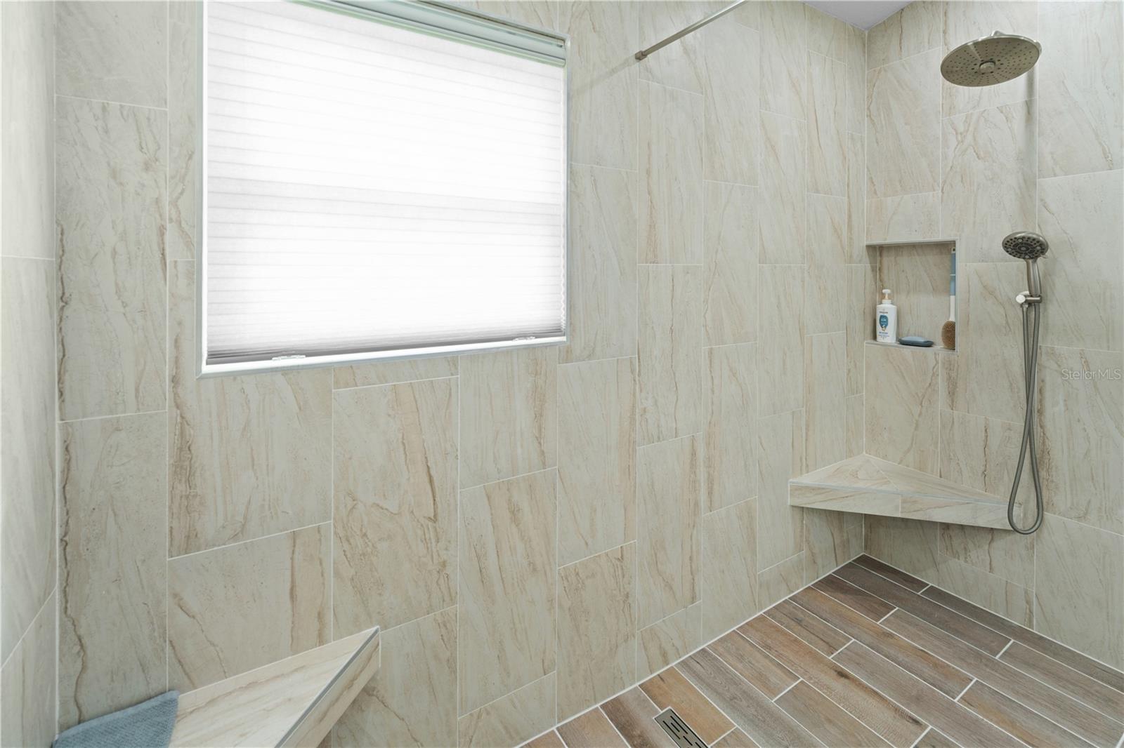 Image 21 of 31 For 3347 Gator Bay Creek Boulevard