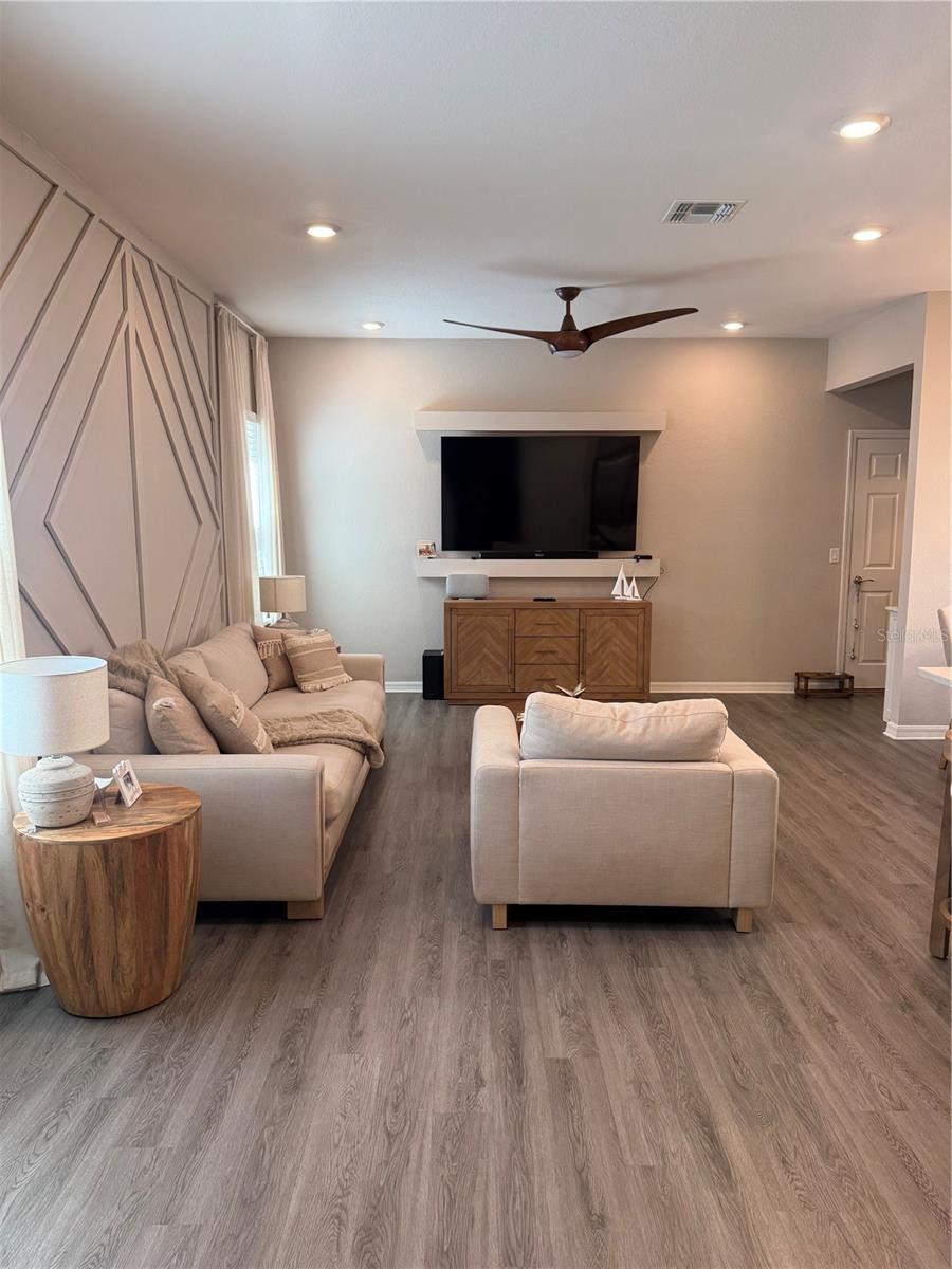 Image 8 of 17 For 382 Windy Willow Way