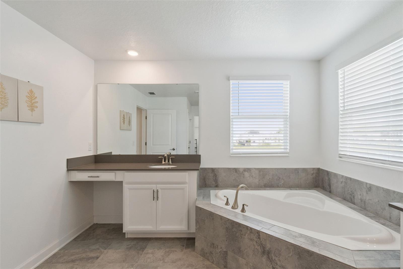 Image 33 of 60 For 3373 Wauseon Drive