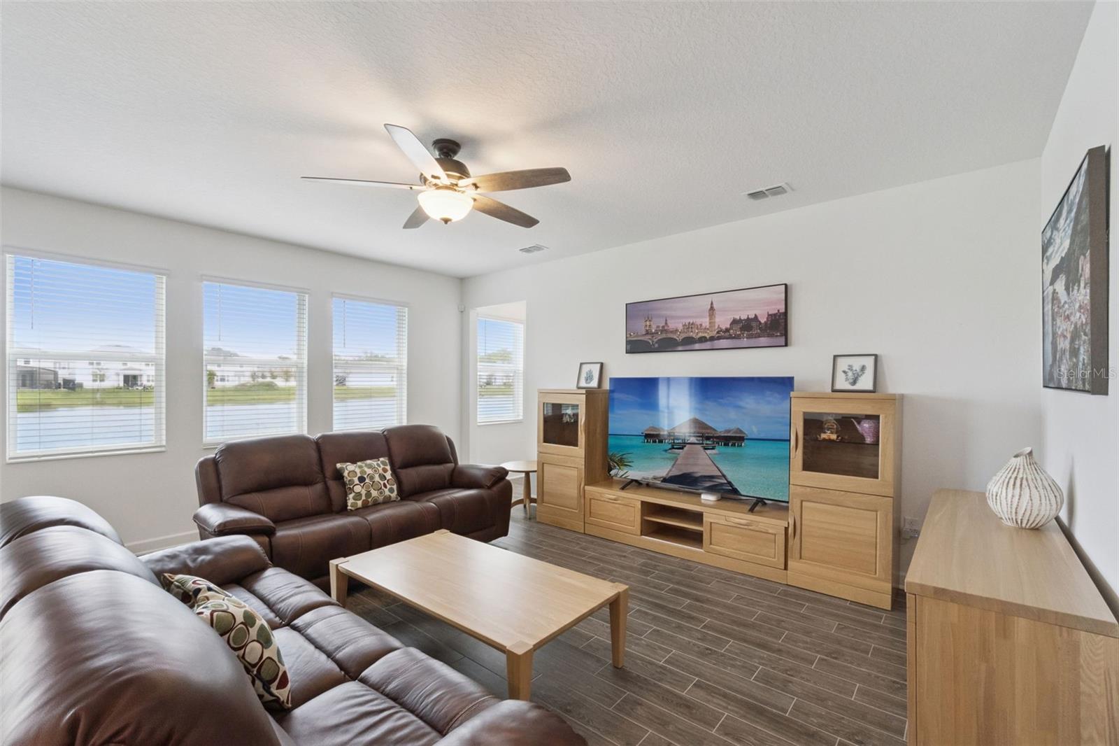 Image 5 of 60 For 3373 Wauseon Drive