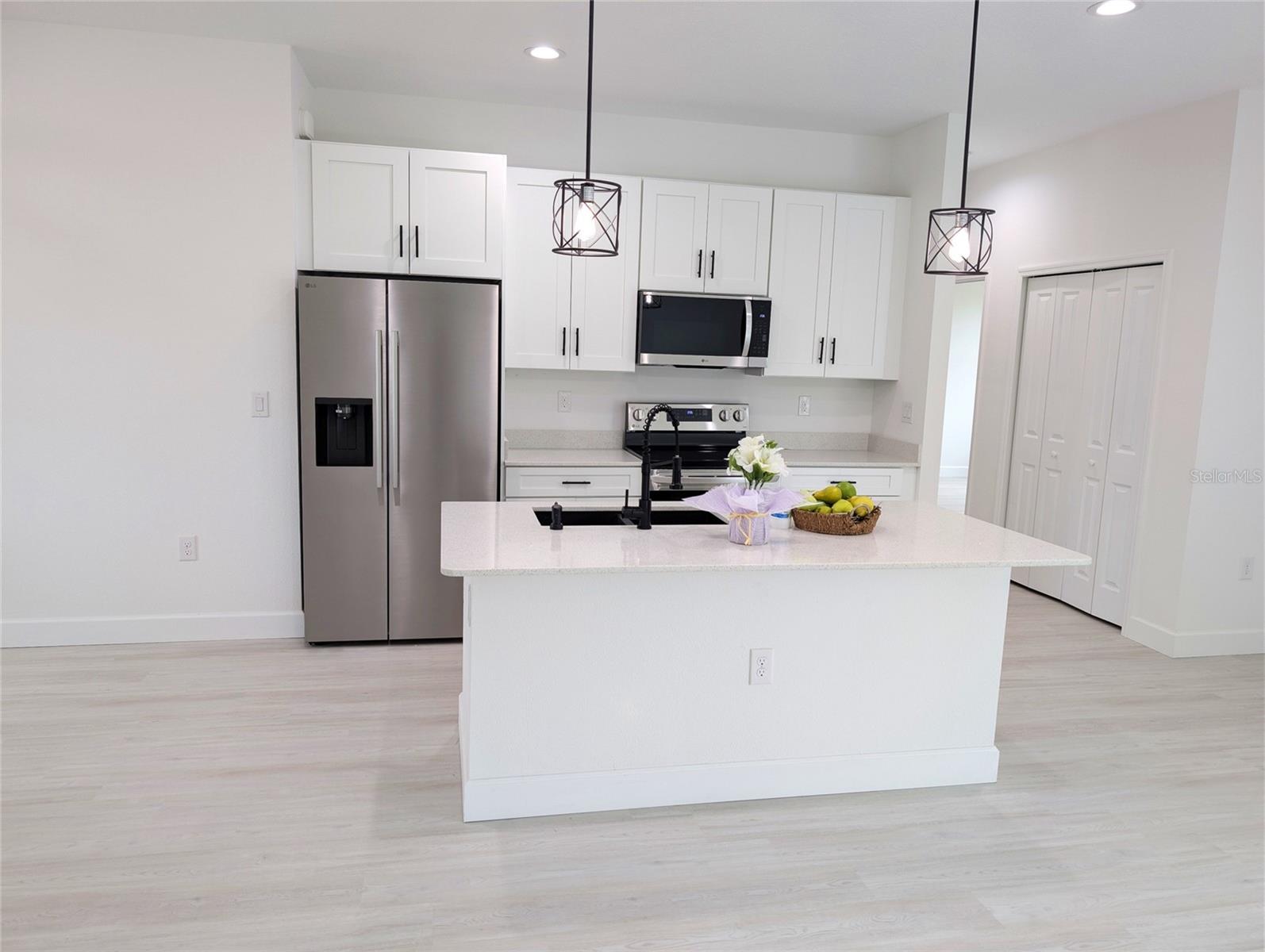 Image 4 of 10 For 7097 Bougainvillea Street