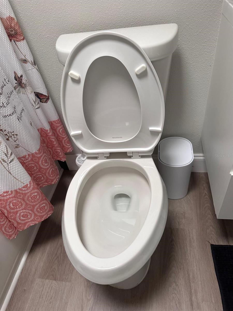 Image 13 of 18 For 802 Gregory Lane