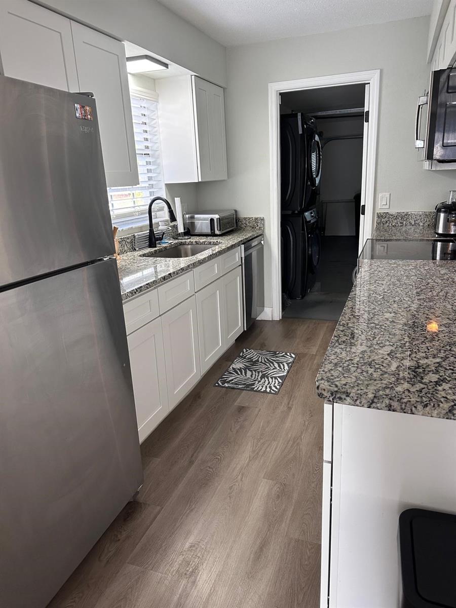 Image 7 of 18 For 802 Gregory Lane