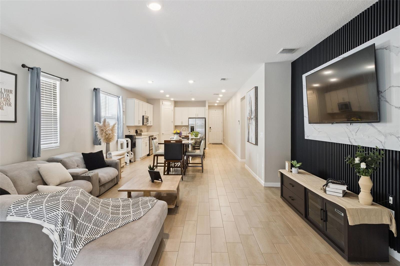 Image 3 of 19 For 2849 Cathy Boulevard