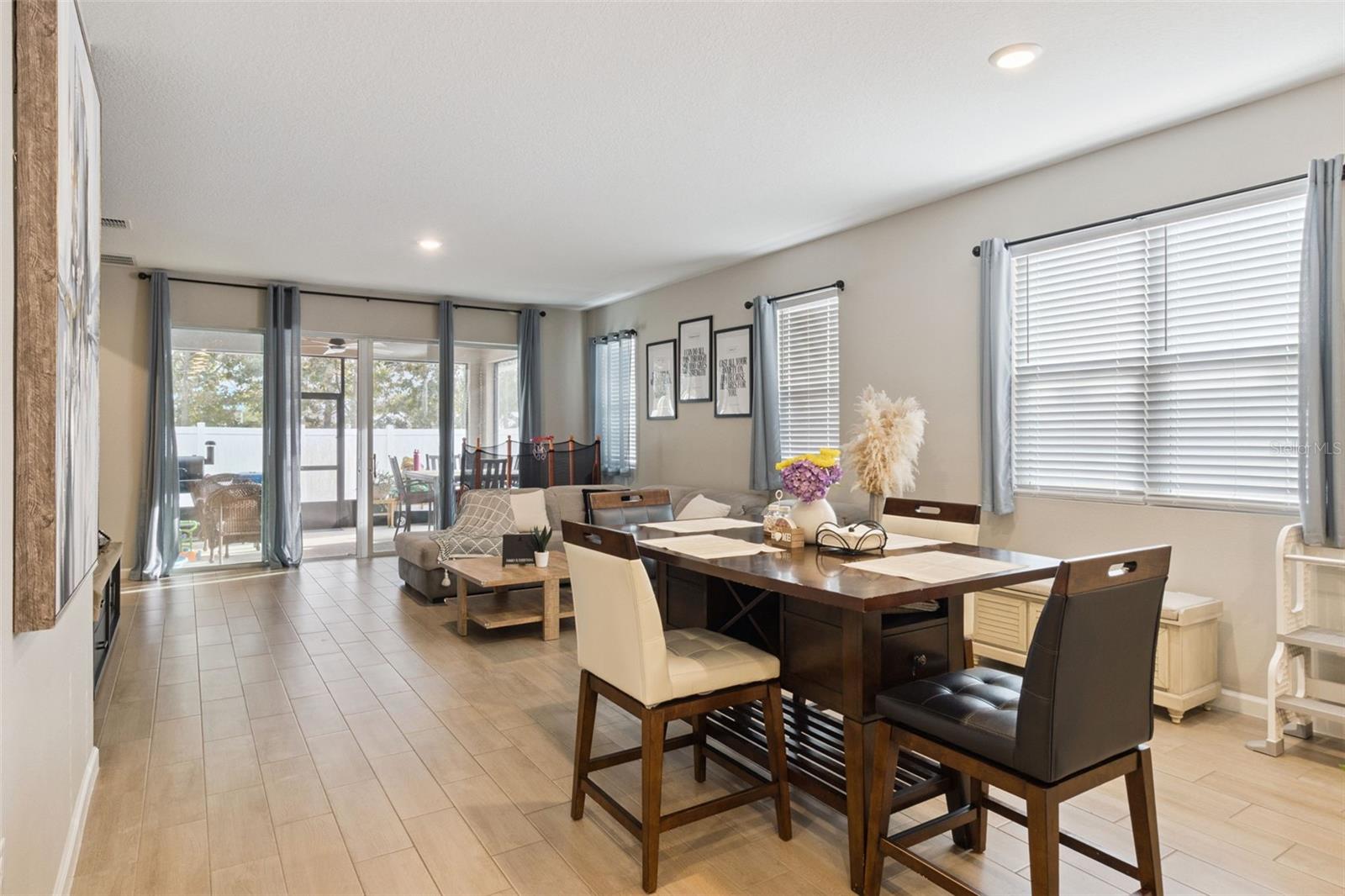 Image 4 of 19 For 2849 Cathy Boulevard