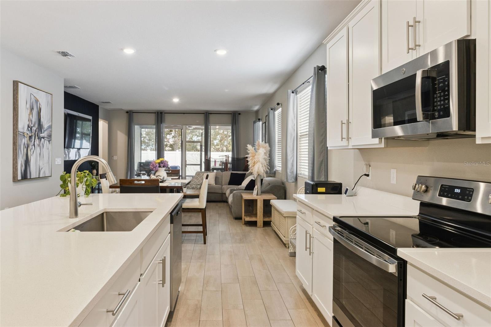 Image 7 of 19 For 2849 Cathy Boulevard