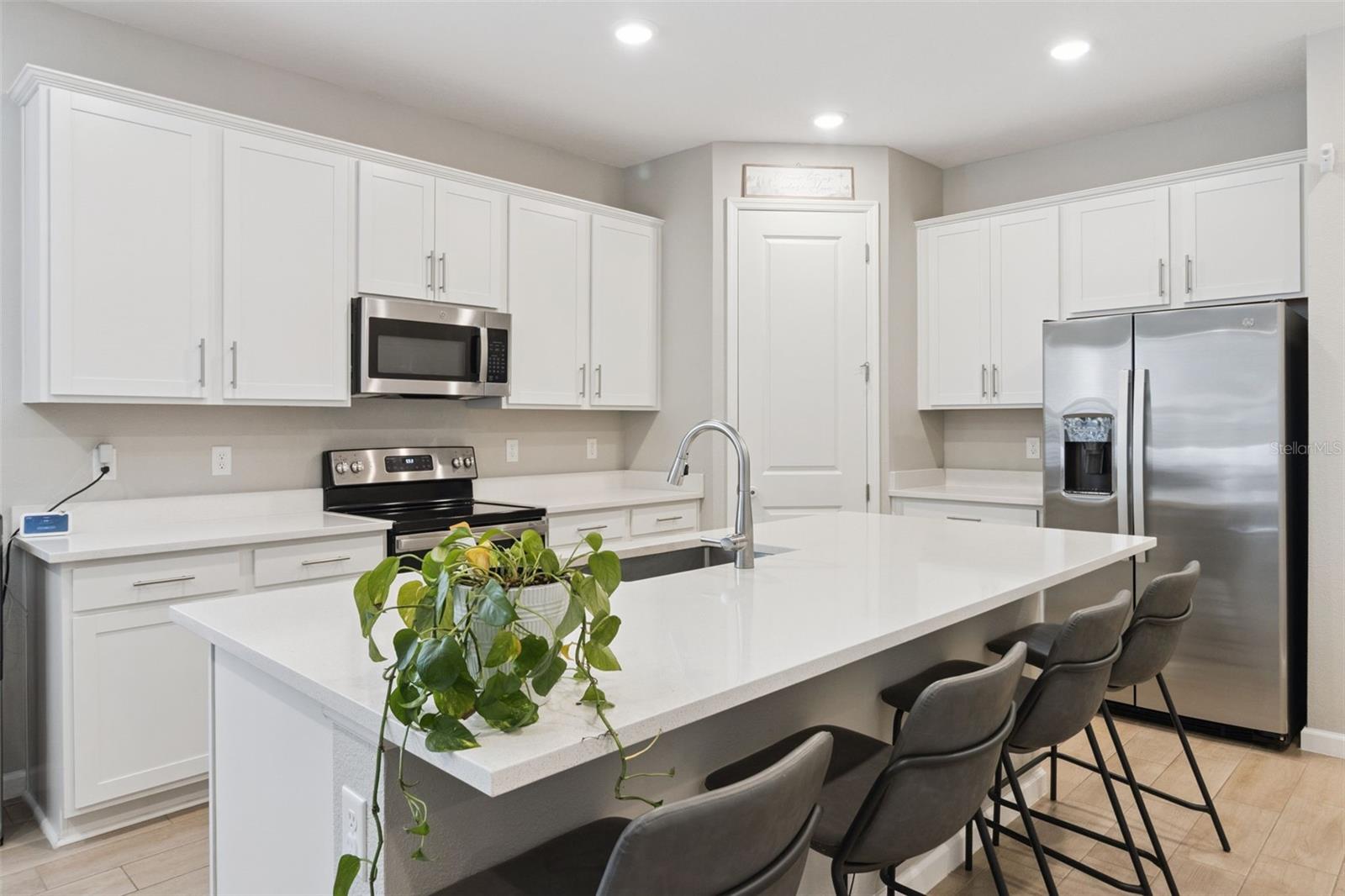 Image 8 of 19 For 2849 Cathy Boulevard