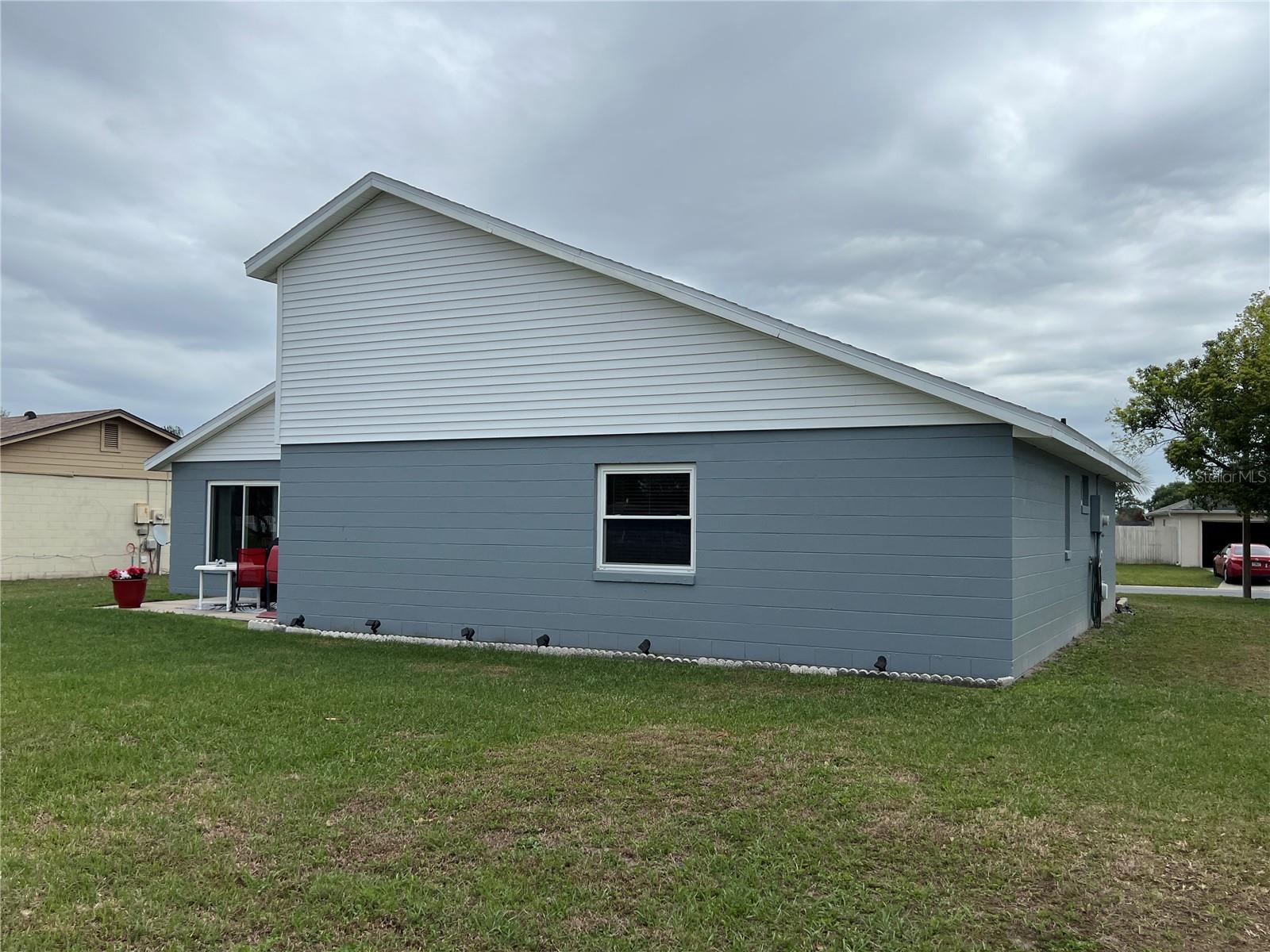 Image 23 of 25 For 465 Boxwood Court