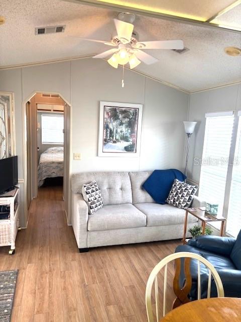 Image 3 of 16 For 9000 Us Hwy 192  598