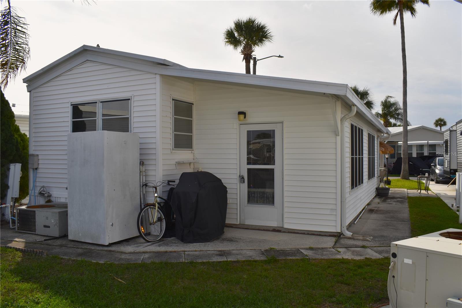 Image 26 of 27 For 9000 Us Highway 192 766