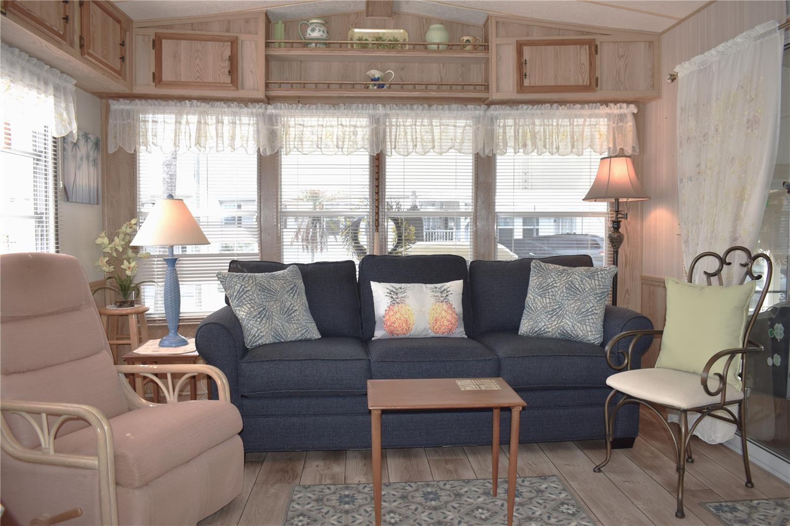 Image 3 of 27 For 9000 Us Highway 192 766