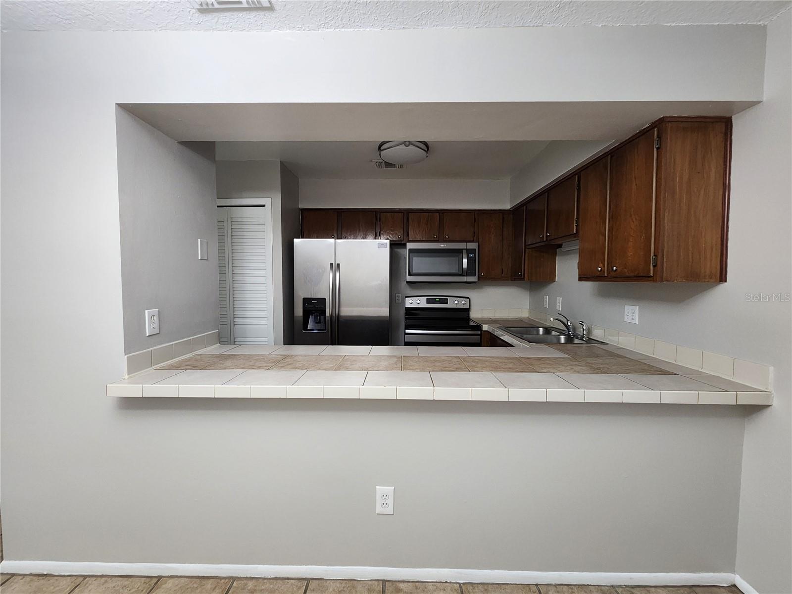 Image 12 of 21 For 603 Casa Park Court E H